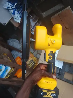 DeWalt Cordless Concrete Power Trowel