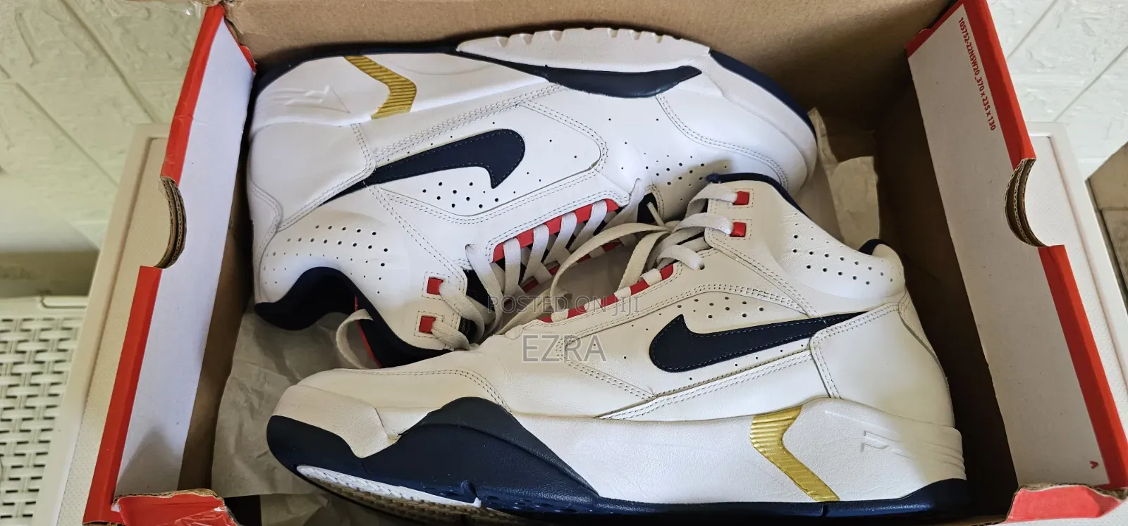 Air Flight Lite Mid USA Olympic Edition.