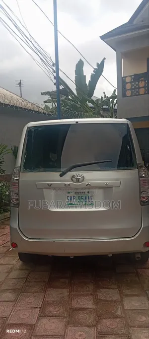Toyota TownAce 2013 Silver
