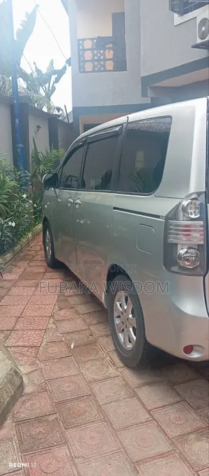 Toyota TownAce 2013 Silver
