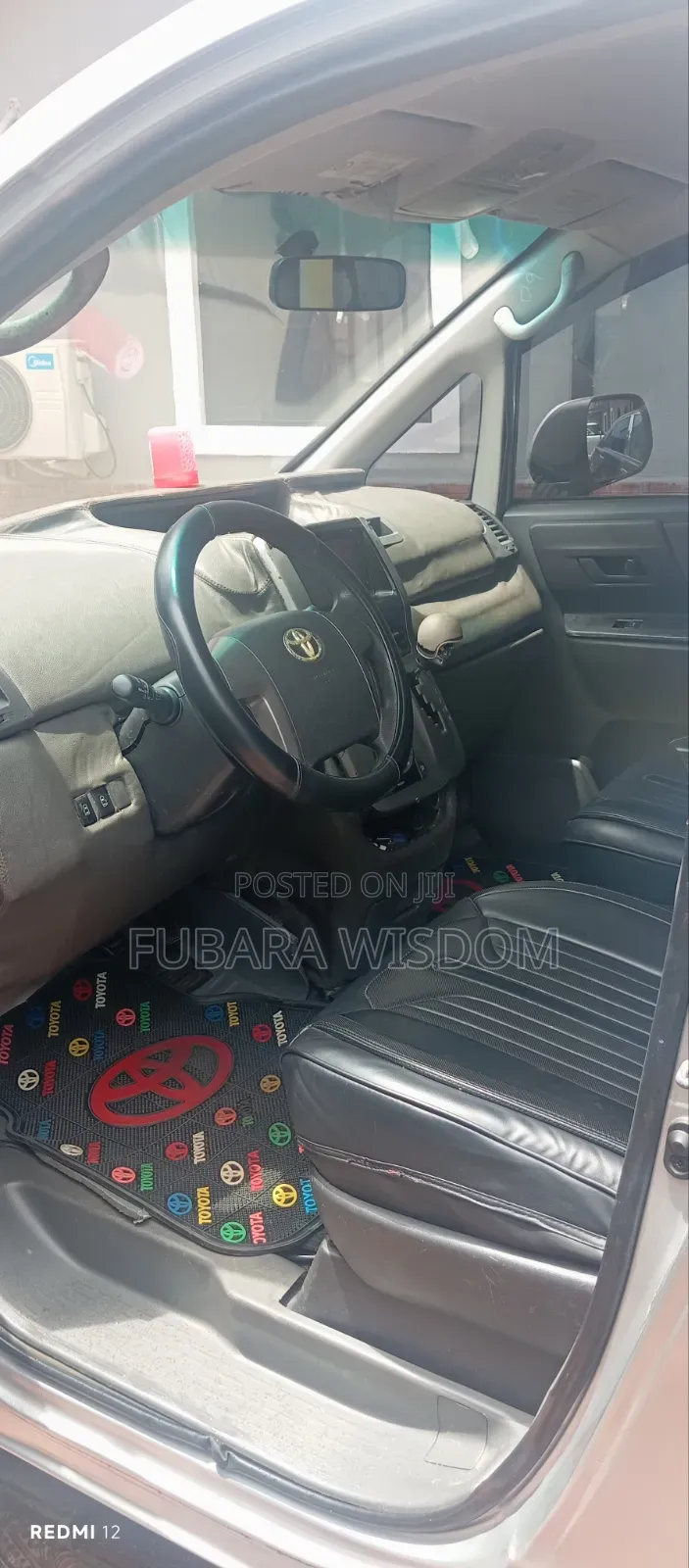 Toyota TownAce 2013 Silver