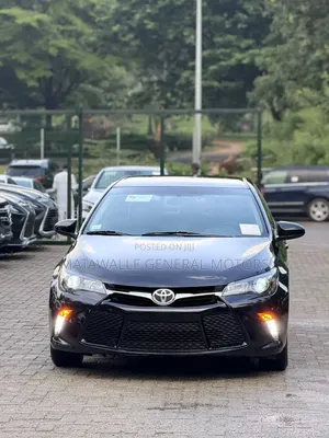 Toyota Camry 2016 Black