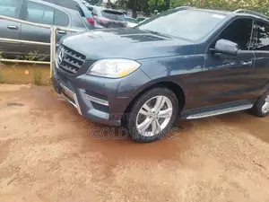 Mercedes-Benz M Class ML400 4MATIC 4dr SUV AWD (3.0L 6cyl Turbo 7A)