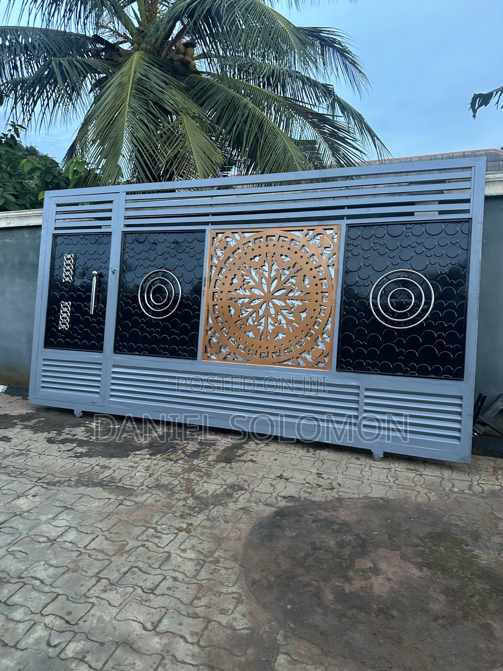 Gate Doors