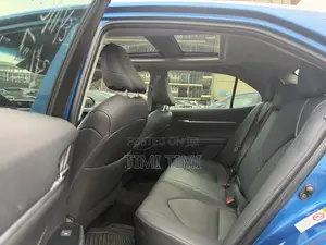 Toyota Camry XSE (2.5L 4cyl 8A) 2019 Blue