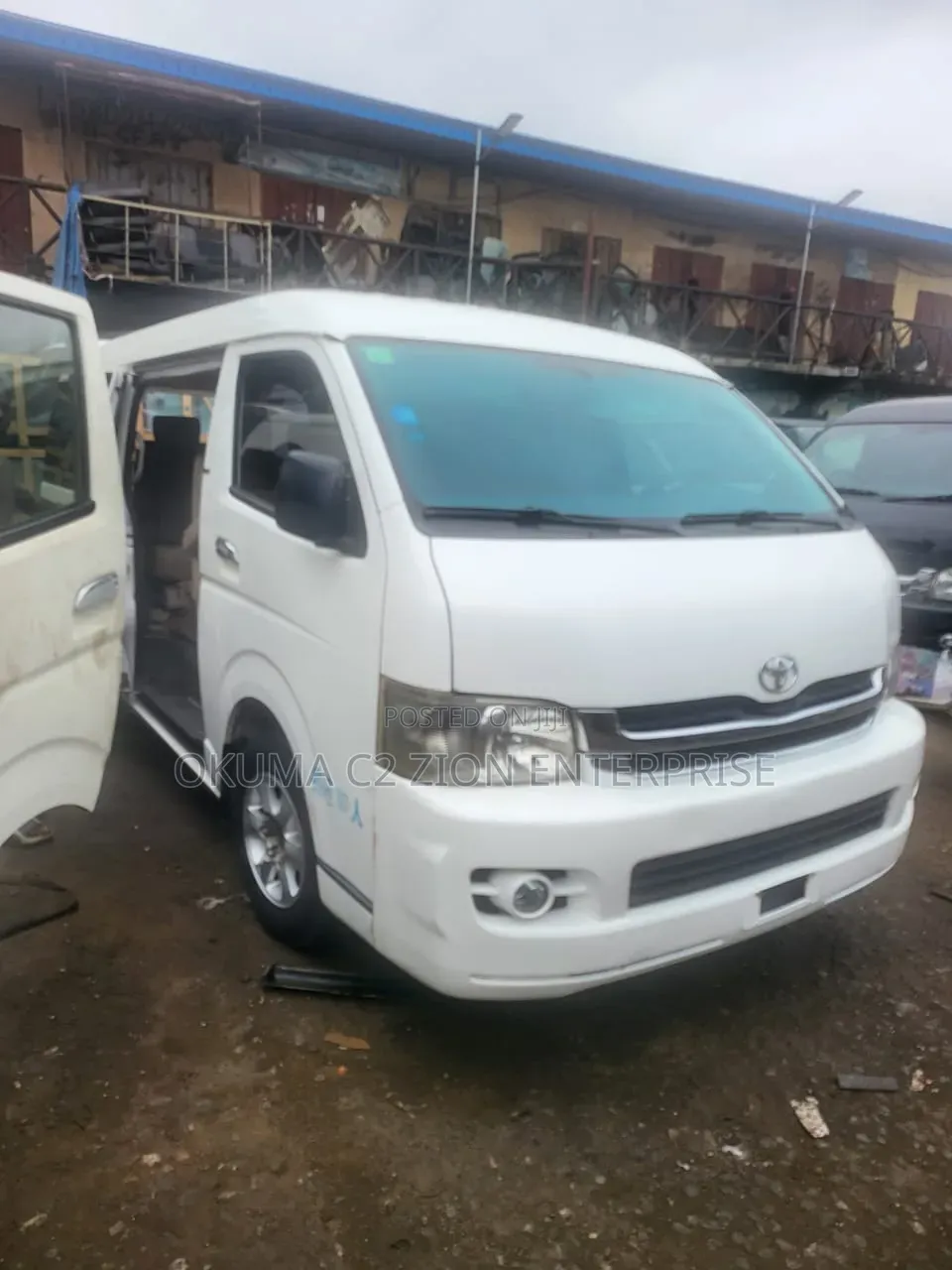 Toyota HiAce 2008 White