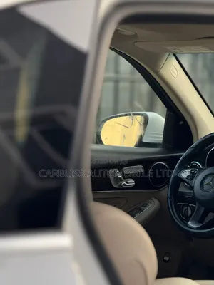 Mercedes-Benz GLC-Class 2016 Off white