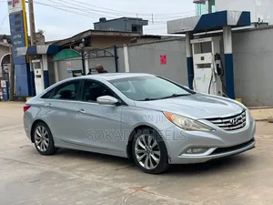 Hyundai Sonata Limited 2.0T Sedan (2.0L 4cyl 6A) 2011 Silver