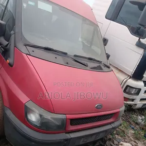 Ford Transit 2003 Red