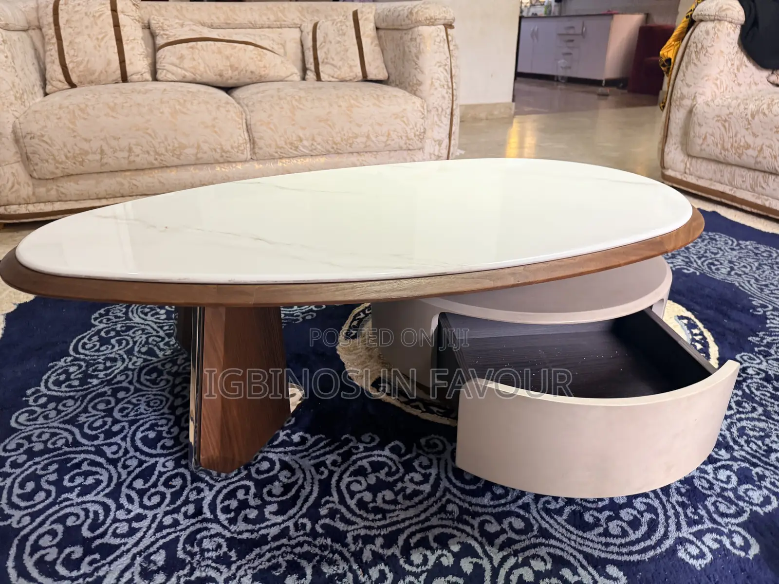 Luxury Center Table