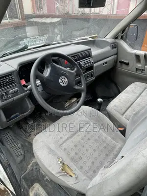 Volkswagen Transporter 2002 White