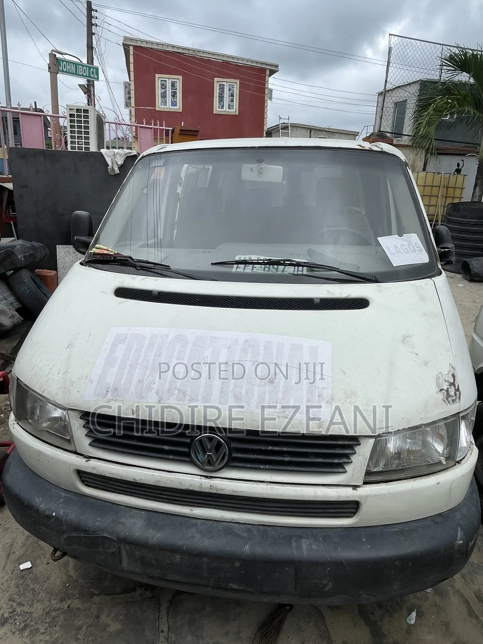 Volkswagen Transporter 2002 White