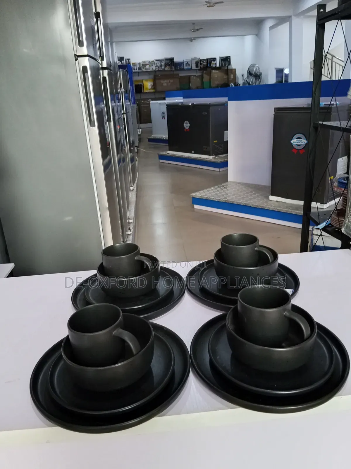 16 Pieces Dinner Set Plate Black Colour Glass