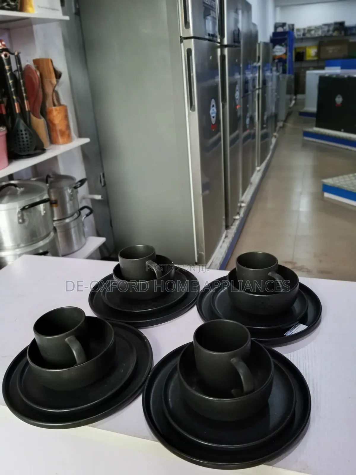 16 Pieces Dinner Set Plate Black Colour Glass