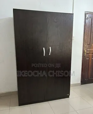 Quality Wooden Wardrobe for Sale – Spacious Neat