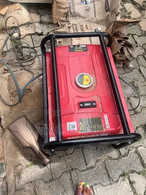 Elepaq Constant Generator 5.5 HP / GX160-style Yaofeng Engine 15-Liter
