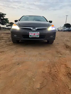 Honda Accord 2.0 Comfort Automatic 2005 Gray