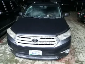 Toyota Highlander 2011 Gray