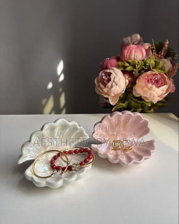 Ceramic Seashell Jewelry Tray