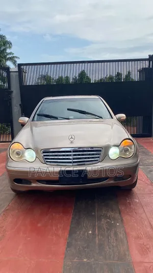 Mercedes-Benz C240 2006 Beige