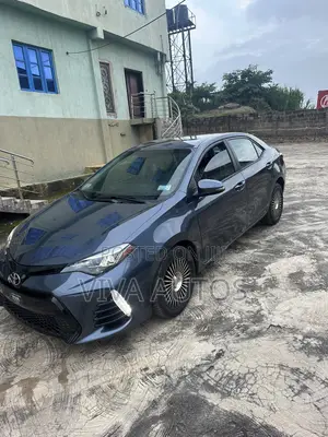Toyota Corolla 2017 Blue