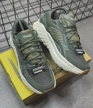 Skechers Monster EVO