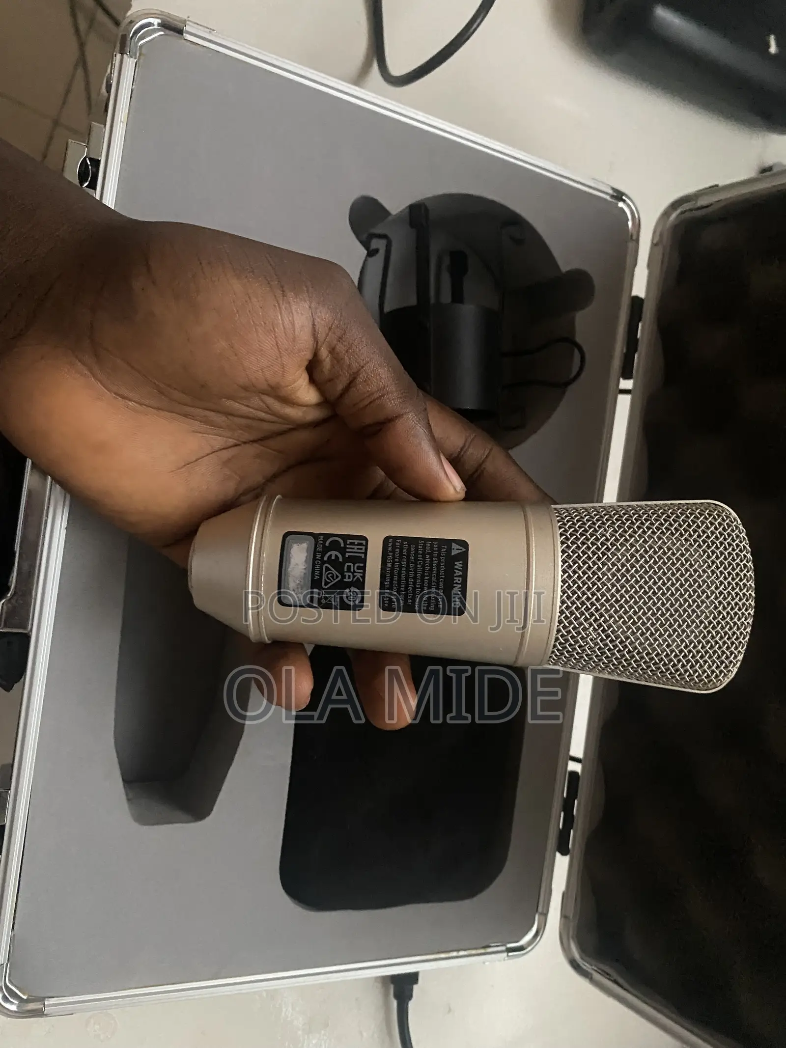 Microphone