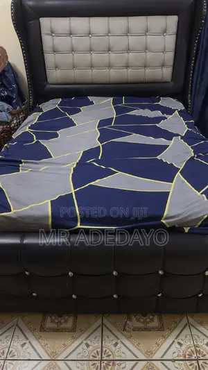 Neatly Used 6by6 Bed With Bedframe