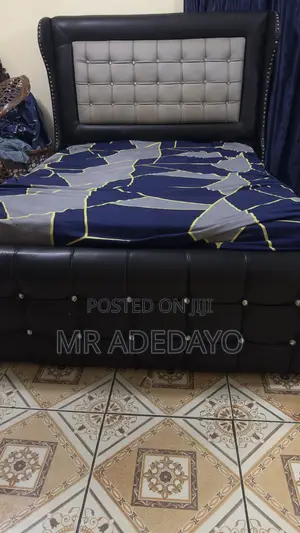 Neatly Used 6by6 Bed With Bedframe