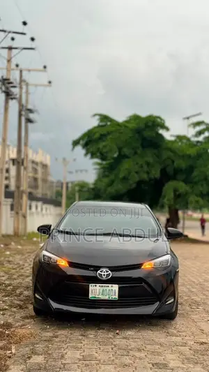 Toyota Corolla 2015 Black