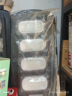 4 Eyes Quality Solar Street Light (800w)