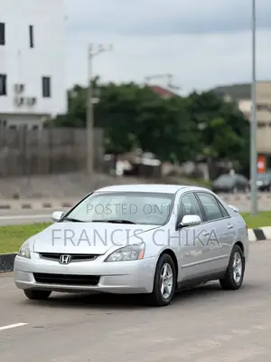Honda Accord 2004 Silver