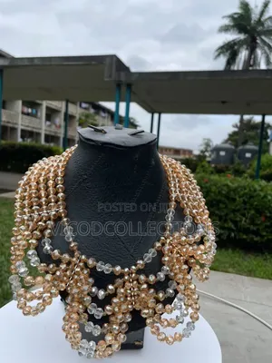 Timeless Gold Crystal Bead.
