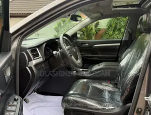 Toyota Highlander 2017 Brown