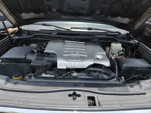 Toyota Land Cruiser 5.7 V8 GXR 2017 Black