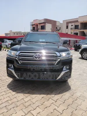 Toyota Land Cruiser 5.7 V8 GXR 2017 Black