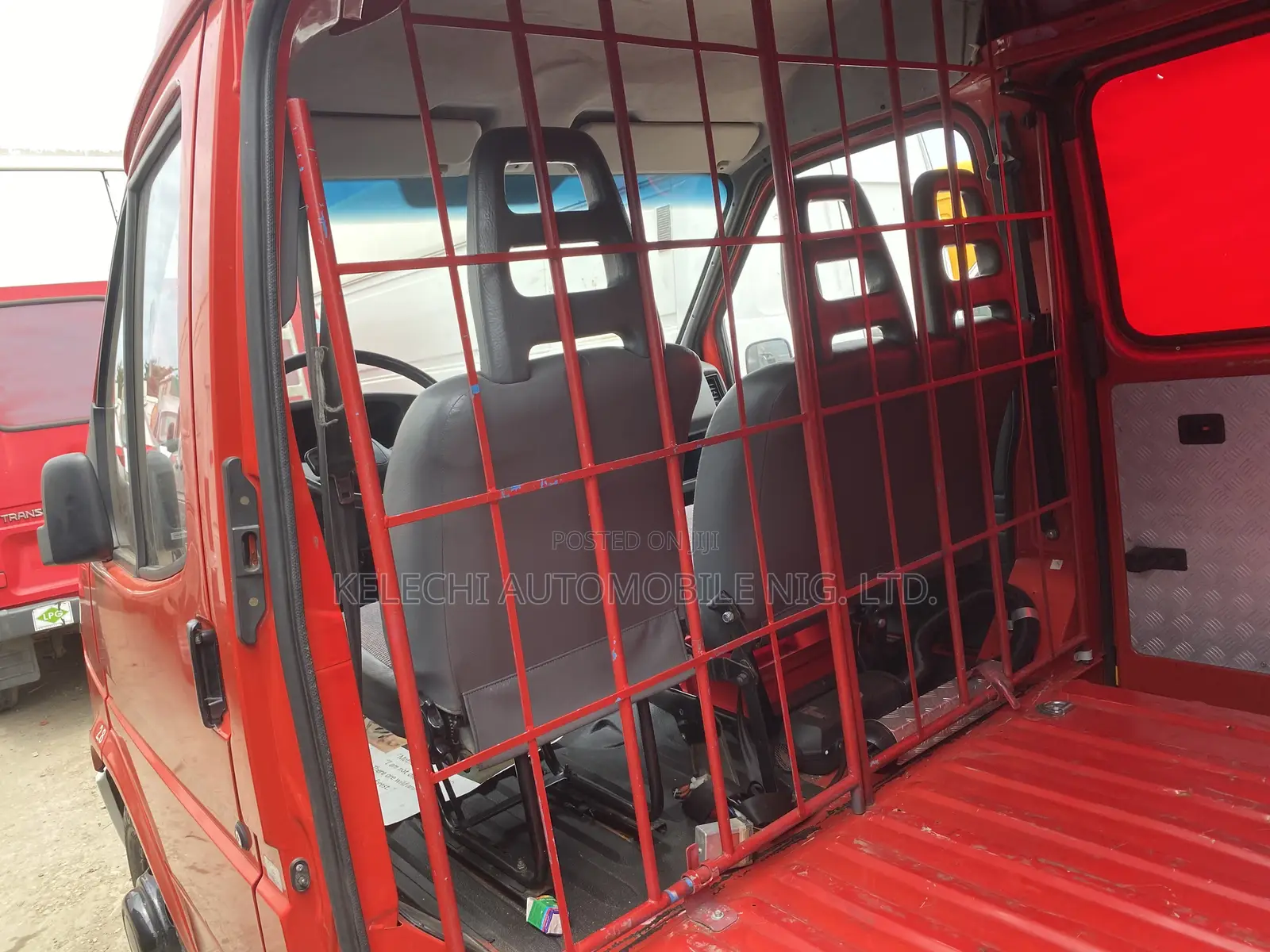 Ford Transit 2002 Red