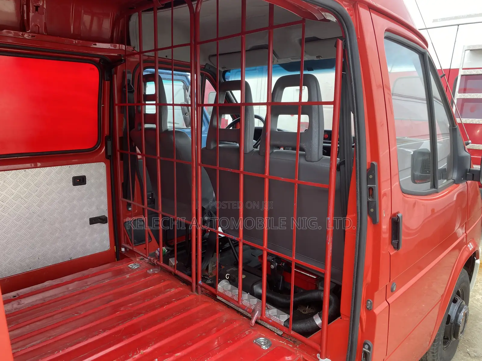 Ford Transit 2002 Red