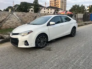 Toyota Corolla S Premium 4dr Sedan (1.8L 4cyl CVT) 2016 White