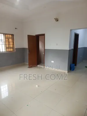 2bdrm Apartment in Akins Estate Ado for rent