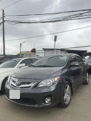 Toyota Corolla 2010 Gray
