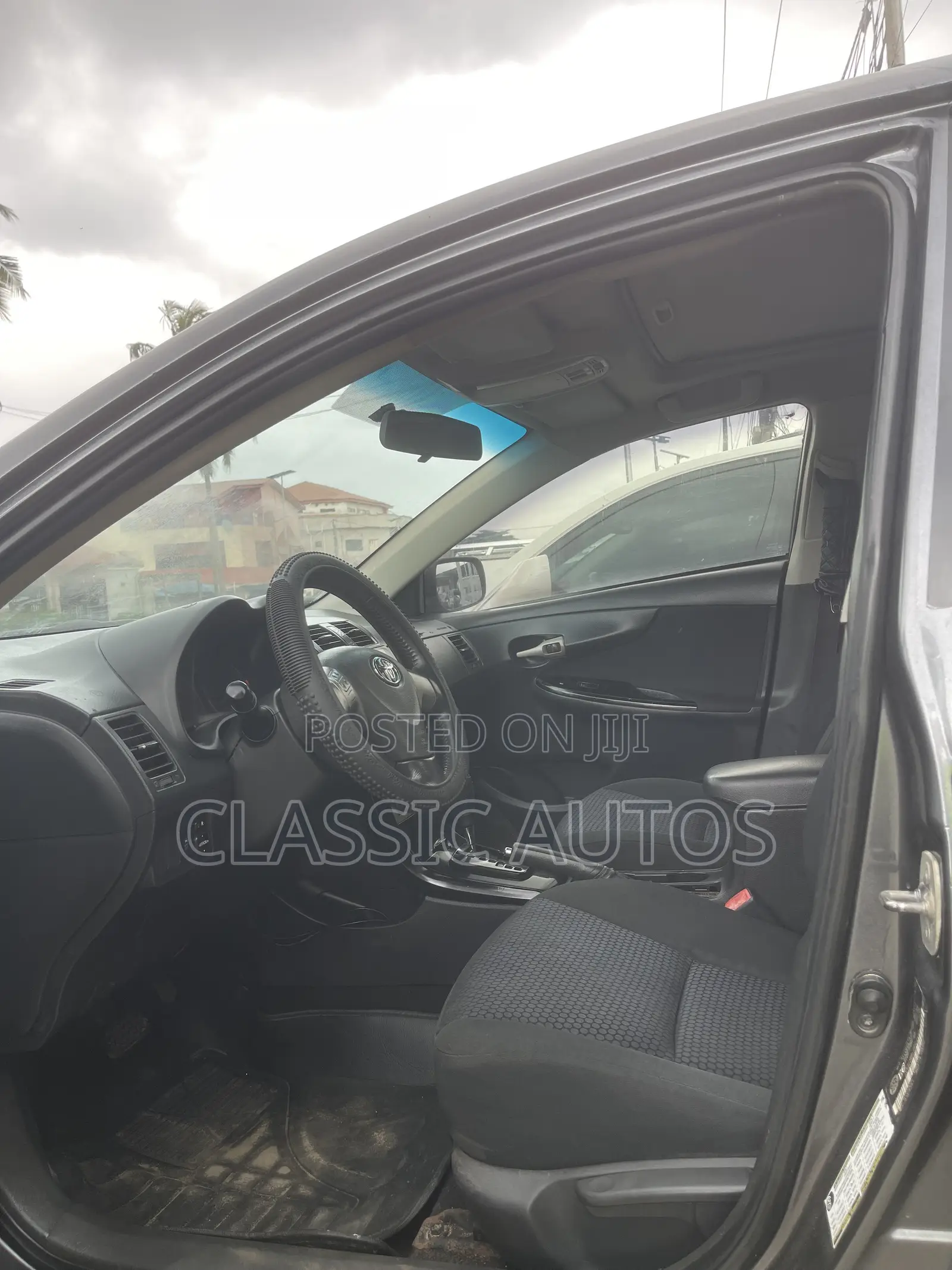 Toyota Corolla 2010 Gray