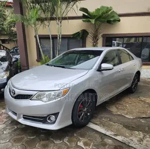 Toyota Camry 2012 Silver