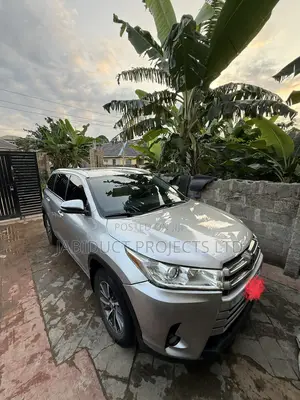 Toyota Highlander Limited 4x4 V6 (3.5L 6cyl 8A) 2018 Silver