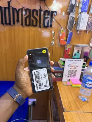 Apple iPhone XS Max 64 GB Black