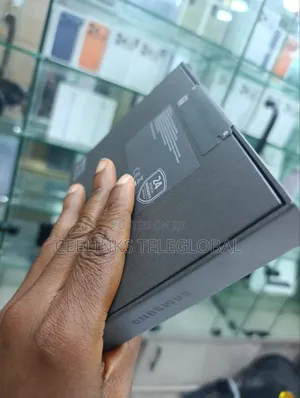 New Samsung Galaxy Z Fold8 256 GB Blue