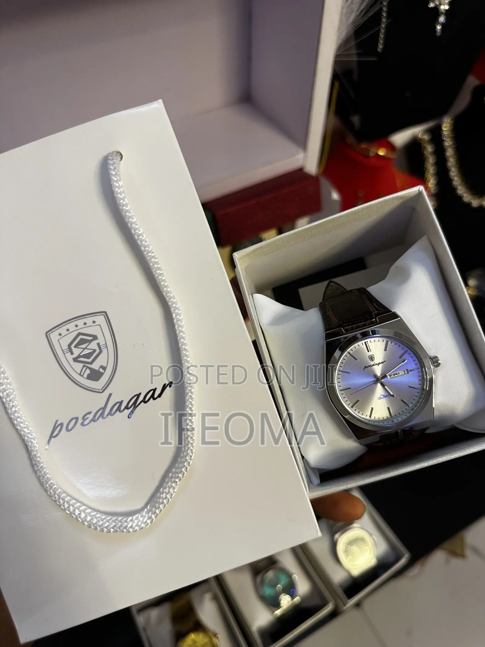 Luxurious Wristwatches 