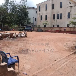 Land of 800sqm at Off Okpara Avenue Old GRA Enugu for Sale
