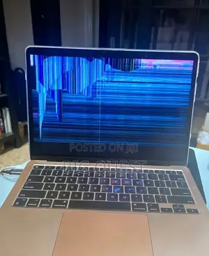 Laptop Apple MacBook 2018 8GB Intel Core i5 HDD+SSD 128GB