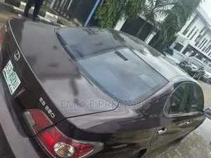 Lexus ES 2002 Red